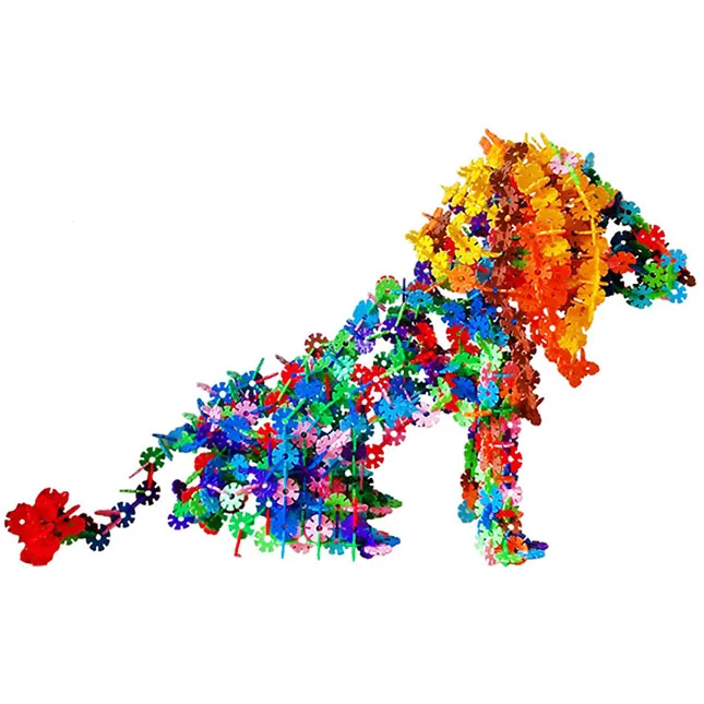 A lion sculpture showing the curved, sweeping forms achievable with patient assembly.
