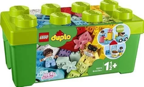 Set 10913 packs sixty-five chunky bricks, two figures, and a small car into one reusable bin.