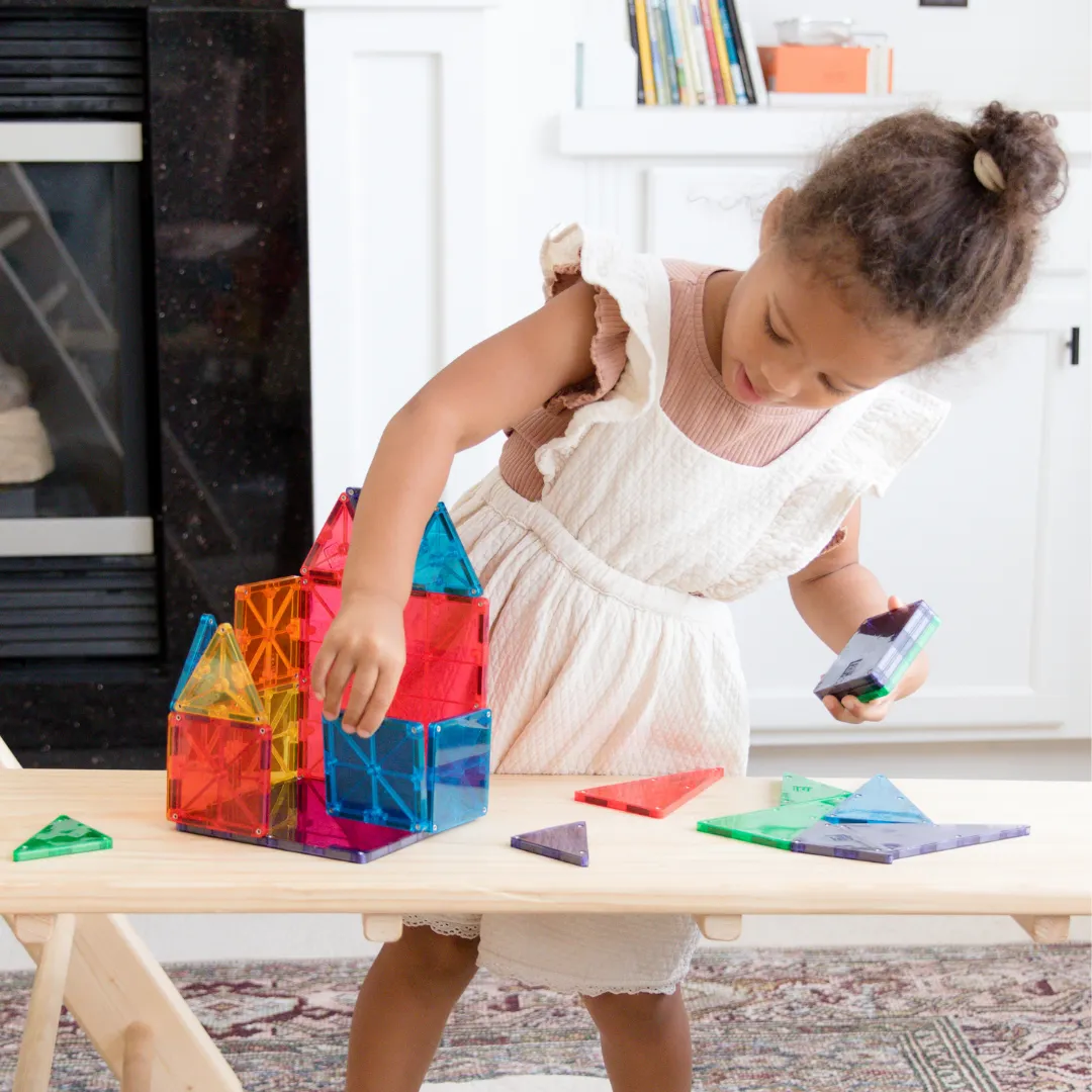 Magna-Tiles 100-piece set contents laid out